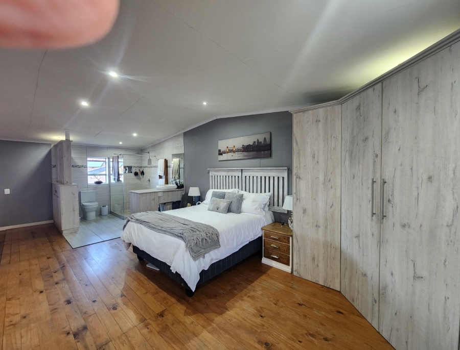 4 Bedroom Property for Sale in Rooi Rivier Rif Western Cape